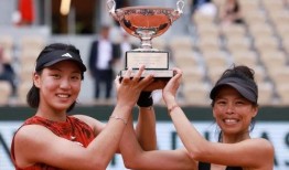 法网天后在线观看,在线观看，揭秘网球界的传奇风采